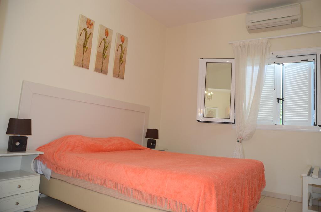Dion Zois Apartmán *